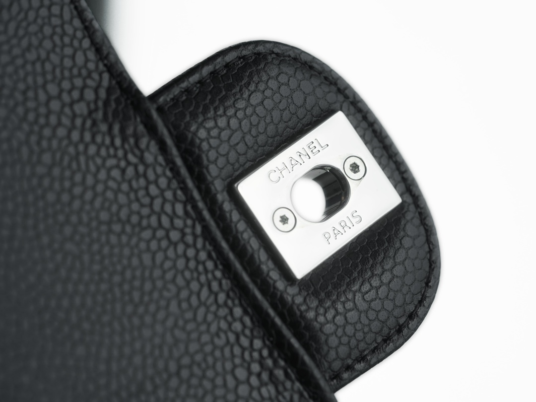 샤넬 클래식 플랩백 - 허시백 가방